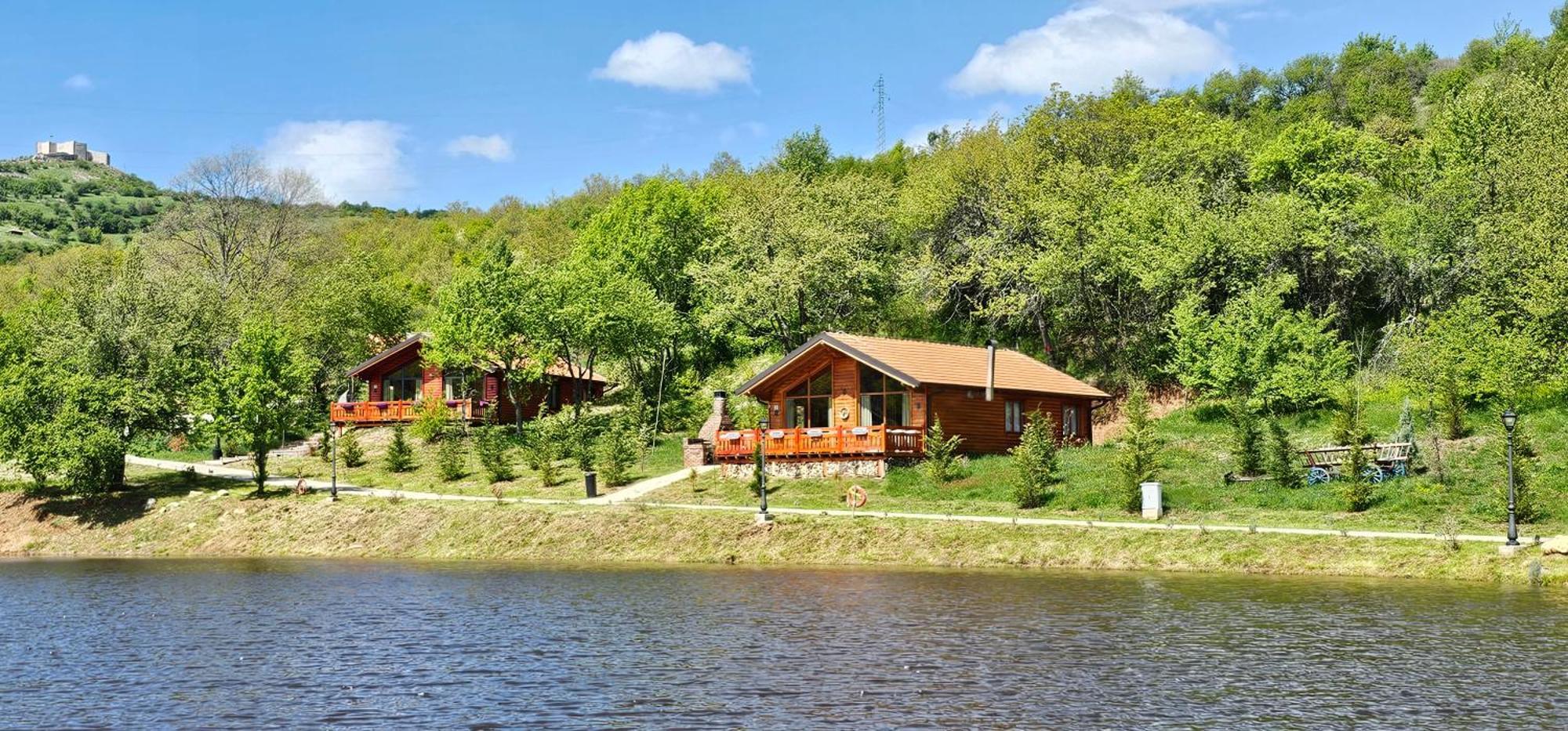 Bioland Villa'S Novoberdo Bagian luar foto